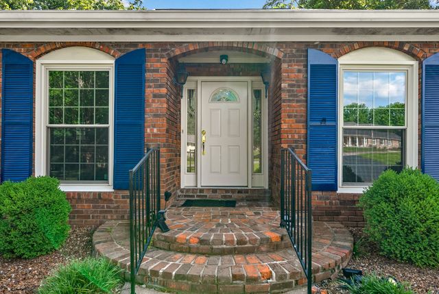 409 Idlewood Dr, Clarksville, TN 37043