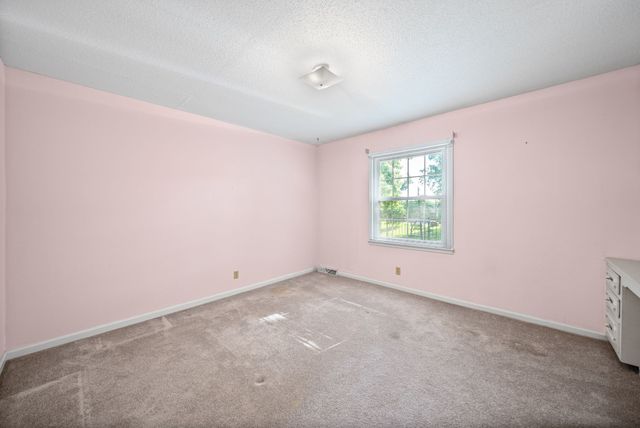 409 Idlewood Dr, Clarksville, TN 37043