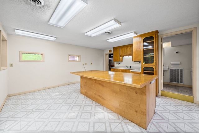 409 Idlewood Dr, Clarksville, TN 37043