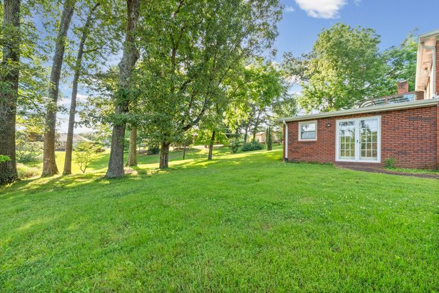 409 Idlewood Dr, Clarksville, TN 37043