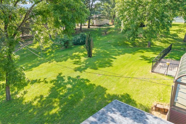 409 Idlewood Dr, Clarksville, TN 37043