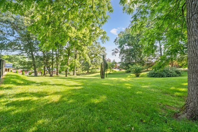 409 Idlewood Dr, Clarksville, TN 37043