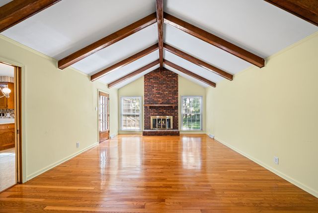 409 Idlewood Dr, Clarksville, TN 37043