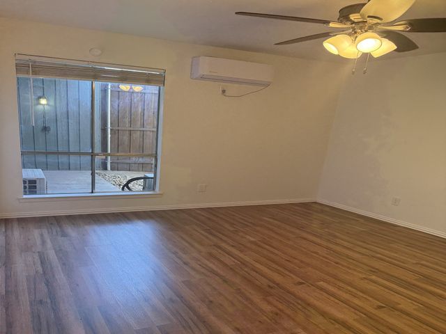 2627 Douglas Avenue 115, Dallas, TX 75219