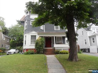 315 Arlington Avenue, East Orange, NJ 07017