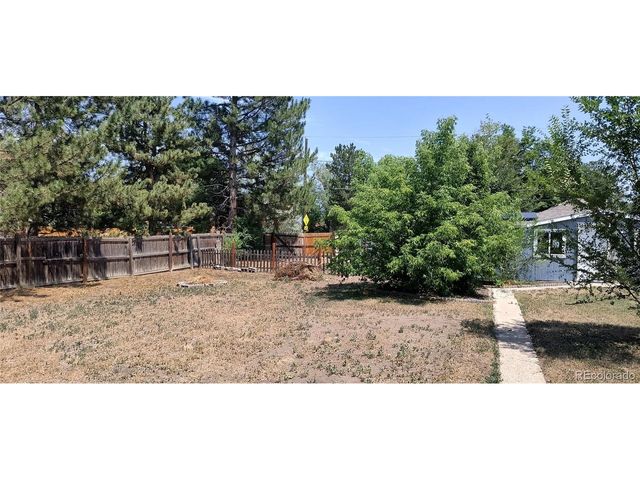 166 Newton St, Denver, CO 80219