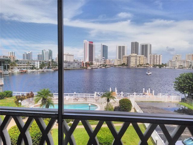 450 Golden Isles Drive 2H, Hallandale Beach, FL 33009