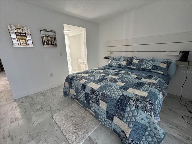 4904 38TH WAY S 417, St Petersburg, FL 33711