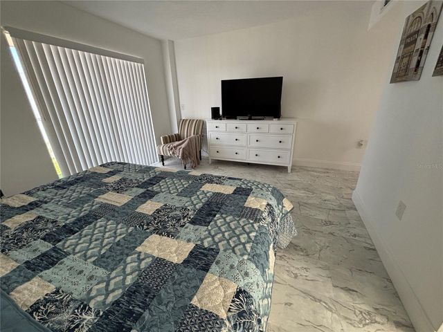 4904 38TH WAY S 417, St Petersburg, FL 33711