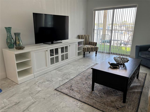 4904 38TH WAY S 417, St Petersburg, FL 33711