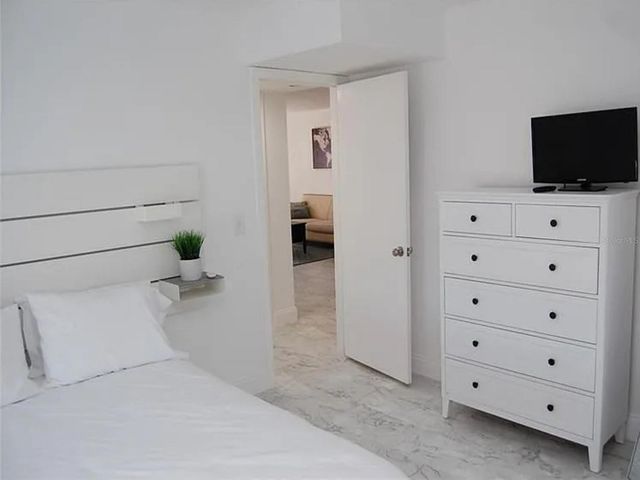 4904 38TH WAY S 417, St Petersburg, FL 33711