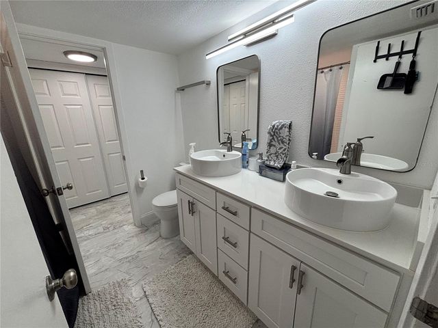 4904 38TH WAY S 417, St Petersburg, FL 33711