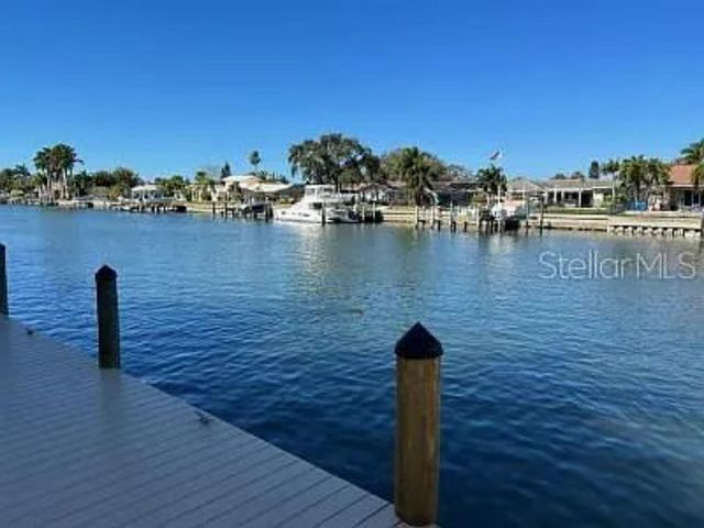 4904 38TH WAY S 417, St Petersburg, FL 33711