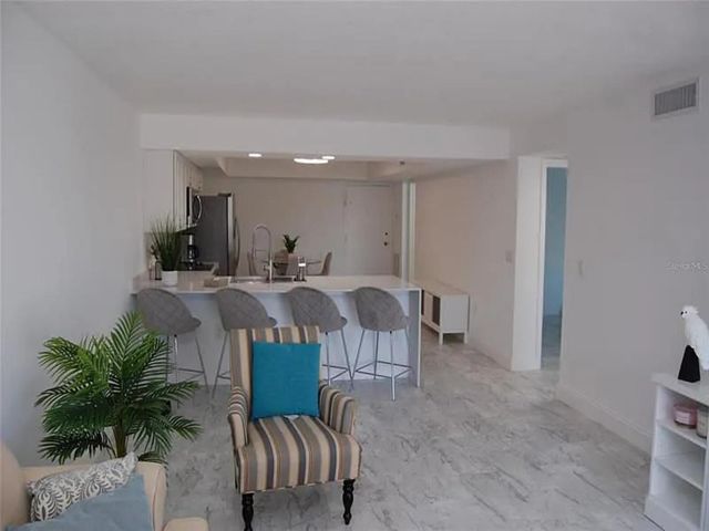 4904 38TH WAY S 417, St Petersburg, FL 33711