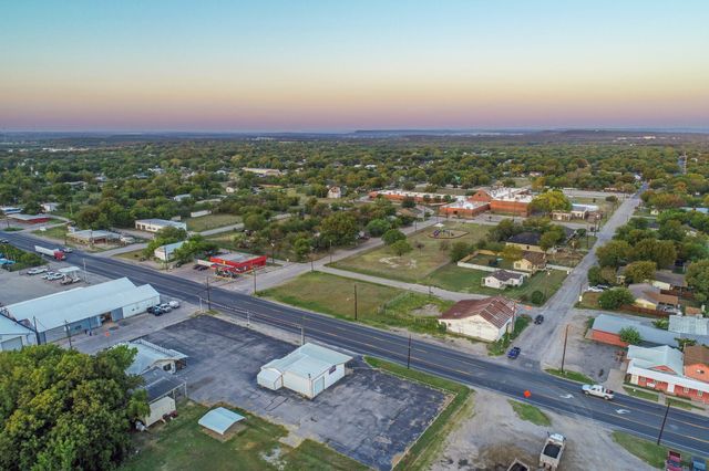1206B S Oak Avenue, Mineral Wells, TX 76067