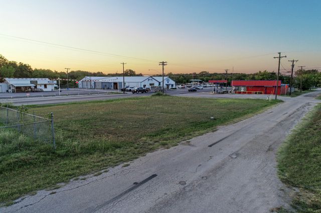 1206B S Oak Avenue, Mineral Wells, TX 76067