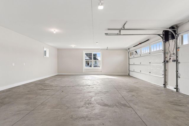 118 Spring Farm Road, North Oaks, MN 55127