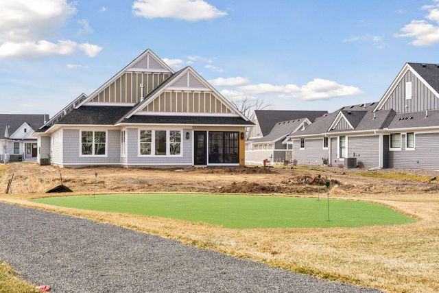 118 Spring Farm Road, North Oaks, MN 55127