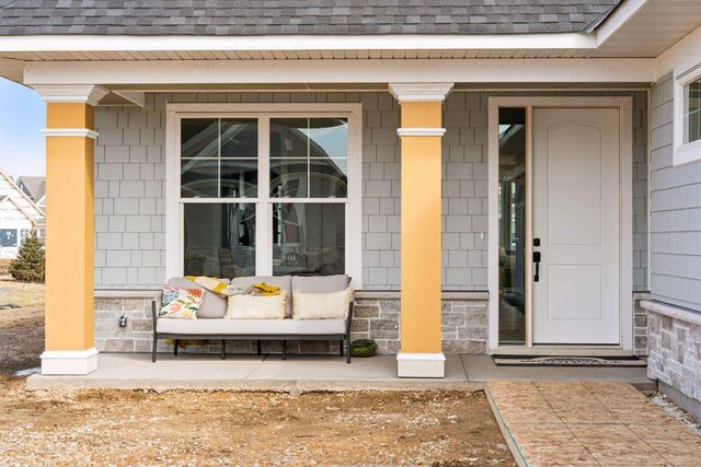 118 Spring Farm Road, North Oaks, MN 55127