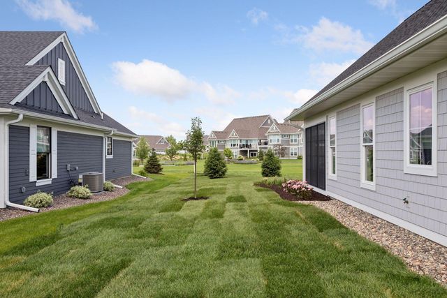 118 Spring Farm Road, North Oaks, MN 55127