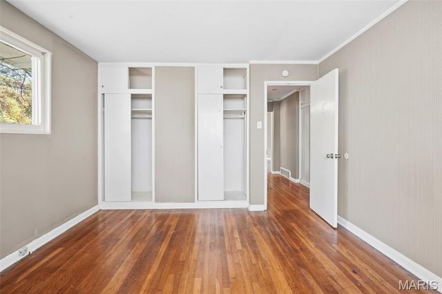 9808 Cambria Drive, St Louis, MO 63136