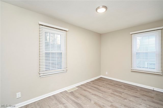 114 Davenport Avenue, Akron, OH 44312