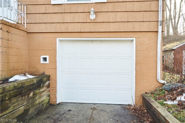 114 Davenport Avenue, Akron, OH 44312