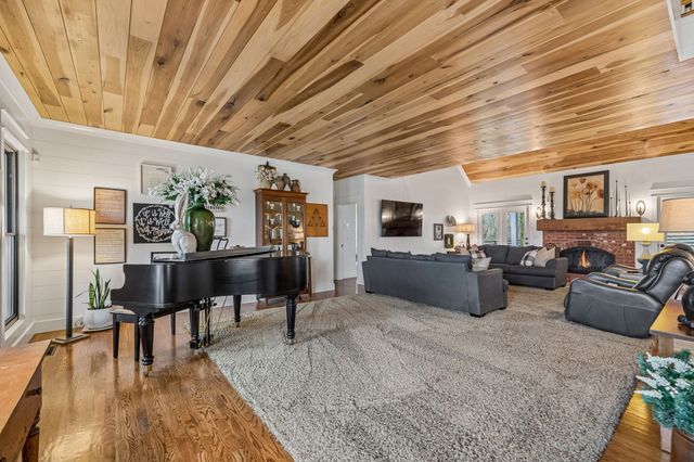 9739 Barlow Lane, Lascassas, TN 37085