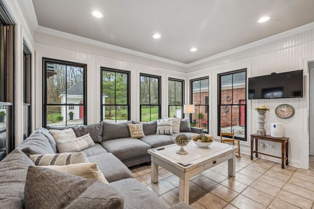 9739 Barlow Lane, Lascassas, TN 37085