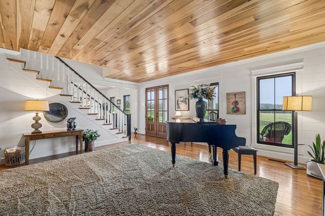 9739 Barlow Lane, Lascassas, TN 37085