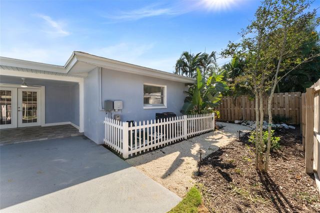 1856 CAMEO WAY, Clearwater, FL 33756