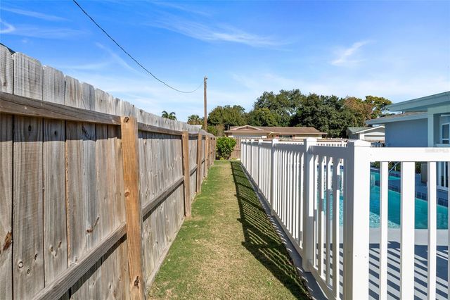 1856 CAMEO WAY, Clearwater, FL 33756