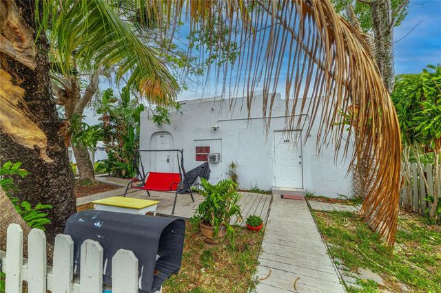224 SW 14th Street, Dania Beach, FL 33004