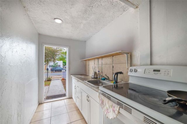 224 SW 14th Street, Dania Beach, FL 33004