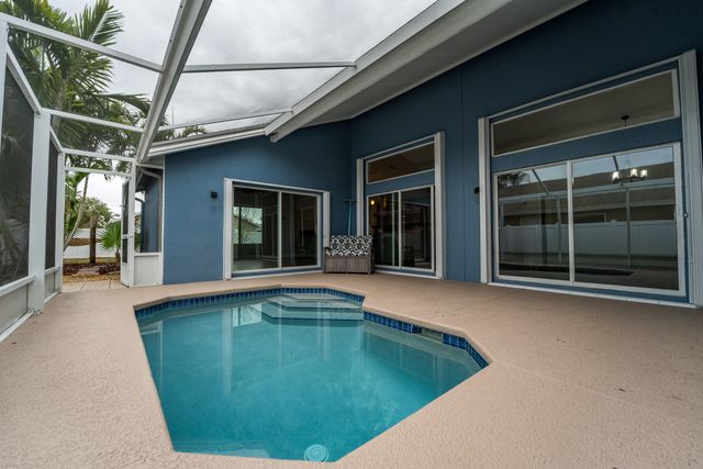 2800 SW Montego Terrace, Stuart, FL 34997
