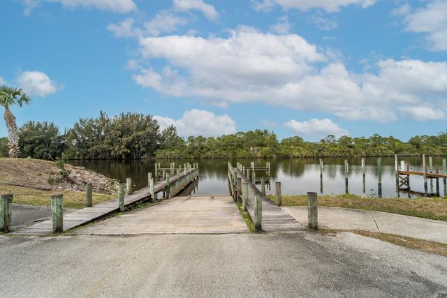 2800 SW Montego Terrace, Stuart, FL 34997