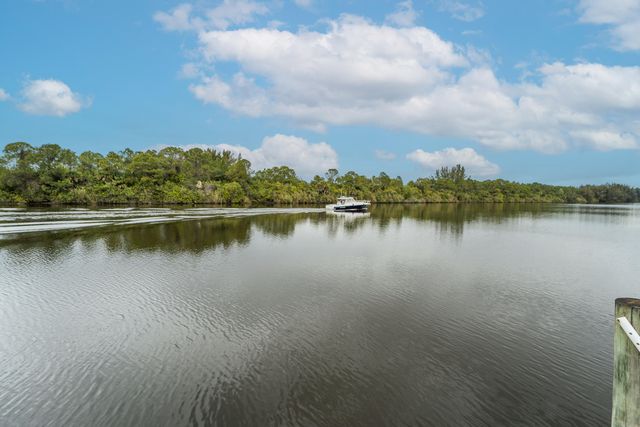 2800 SW Montego Terrace, Stuart, FL 34997
