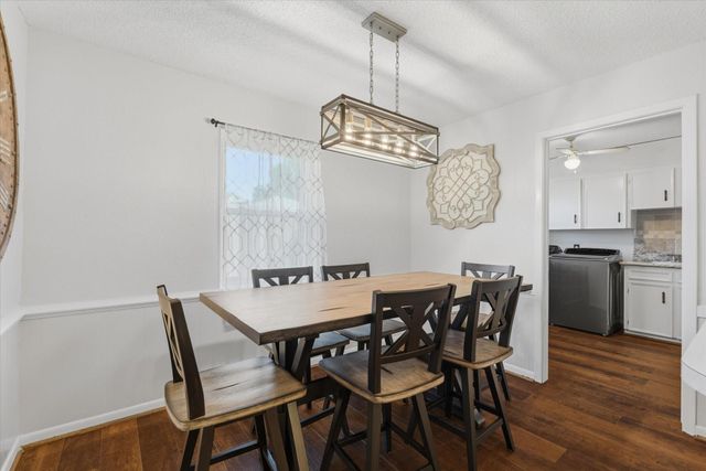 4014 Pin Oak Drive, Mont Belvieu, TX 77523