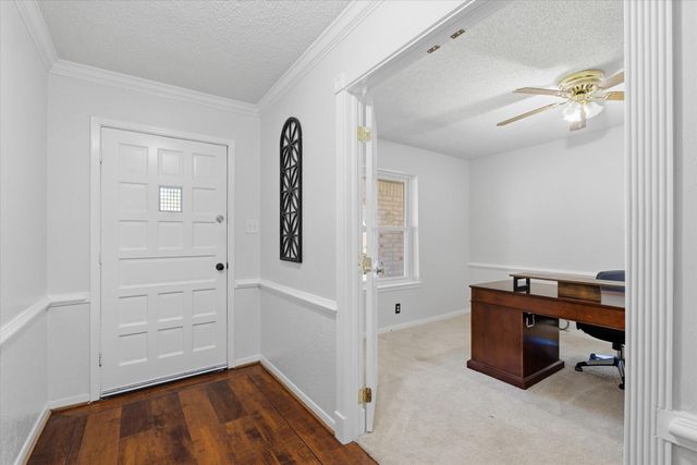 4014 Pin Oak Drive, Mont Belvieu, TX 77523