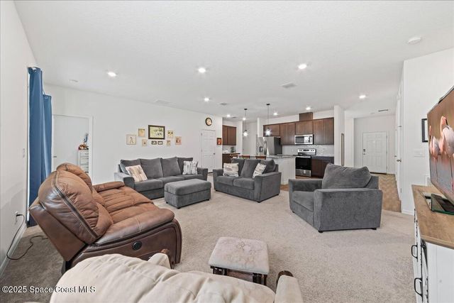 780 Consumer Street SE, Palm Bay, FL 32909