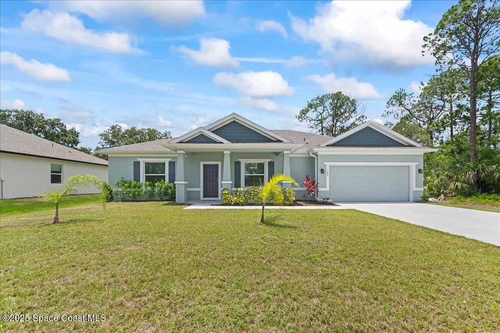 780 Consumer Street SE, Palm Bay, FL 32909