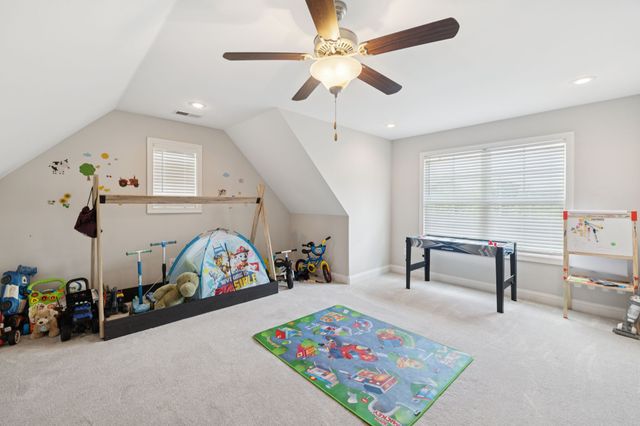 3622 Oakland Rd, Clarksville, TN 37040