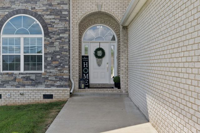 3622 Oakland Rd, Clarksville, TN 37040