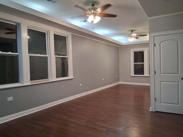 8716 S MARQUETTE Avenue, Chicago, IL 60617