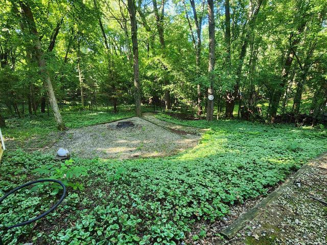 495 Sunset Circle, Edgerton, WI 53534