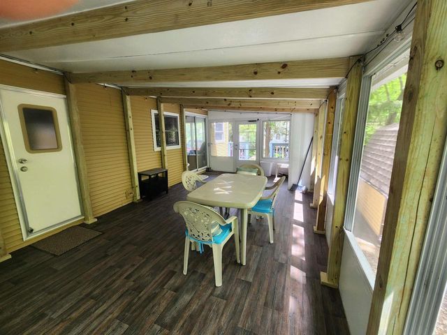 495 Sunset Circle, Edgerton, WI 53534