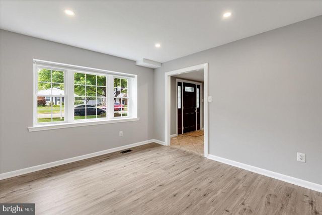 13107 PARSON LN, Fairfax, VA 22033