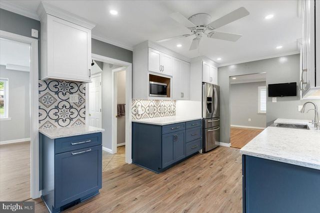 13107 PARSON LN, Fairfax, VA 22033