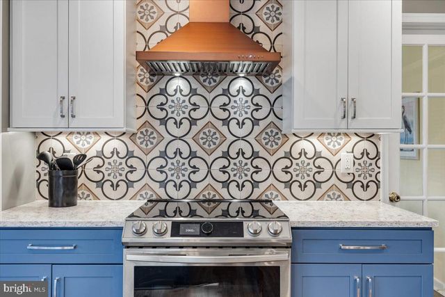 13107 PARSON LN, Fairfax, VA 22033