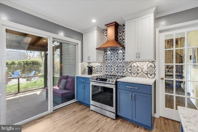 13107 PARSON LN, Fairfax, VA 22033